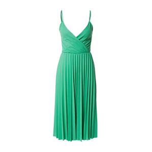Trendyol Kokteilové šaty  zelená